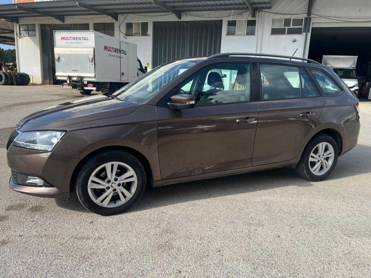 skoda-fabia-break-2019-gasolina-999cc