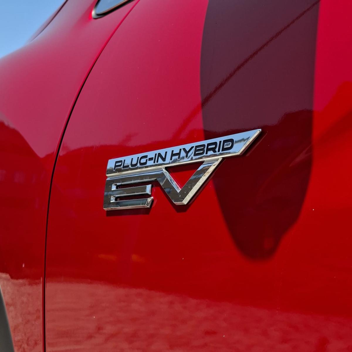 mitsubishi-eclipse-cross-2022-hibrido-a-gasolina-2360cc