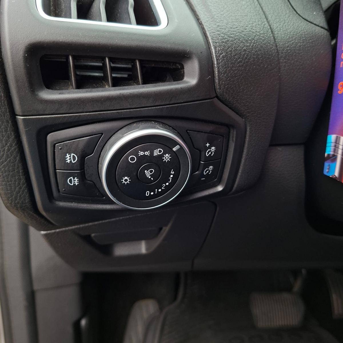 ford-focus-sw-2015-diesel-1499cc