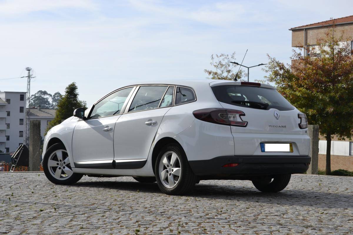 renault-megane-sport-tourer-2009-diesel-1461cc