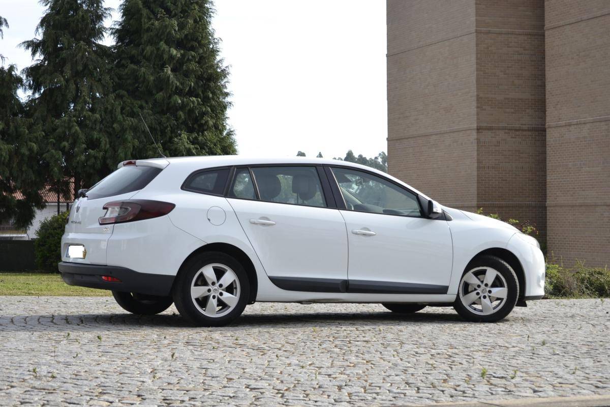 renault-megane-sport-tourer-2009-diesel-1461cc
