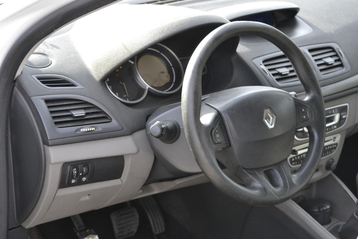 renault-megane-sport-tourer-2009-diesel-1461cc