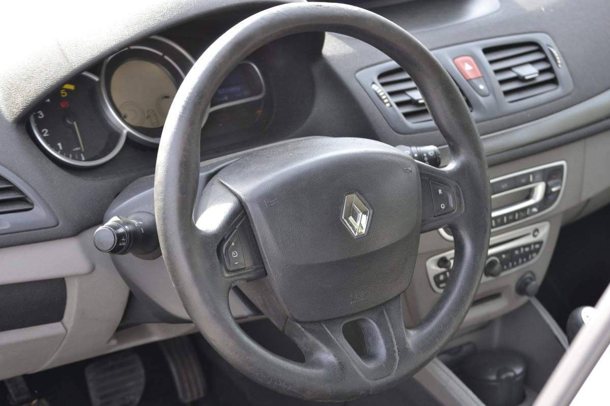 renault-megane-sport-tourer-2009-diesel-1461cc