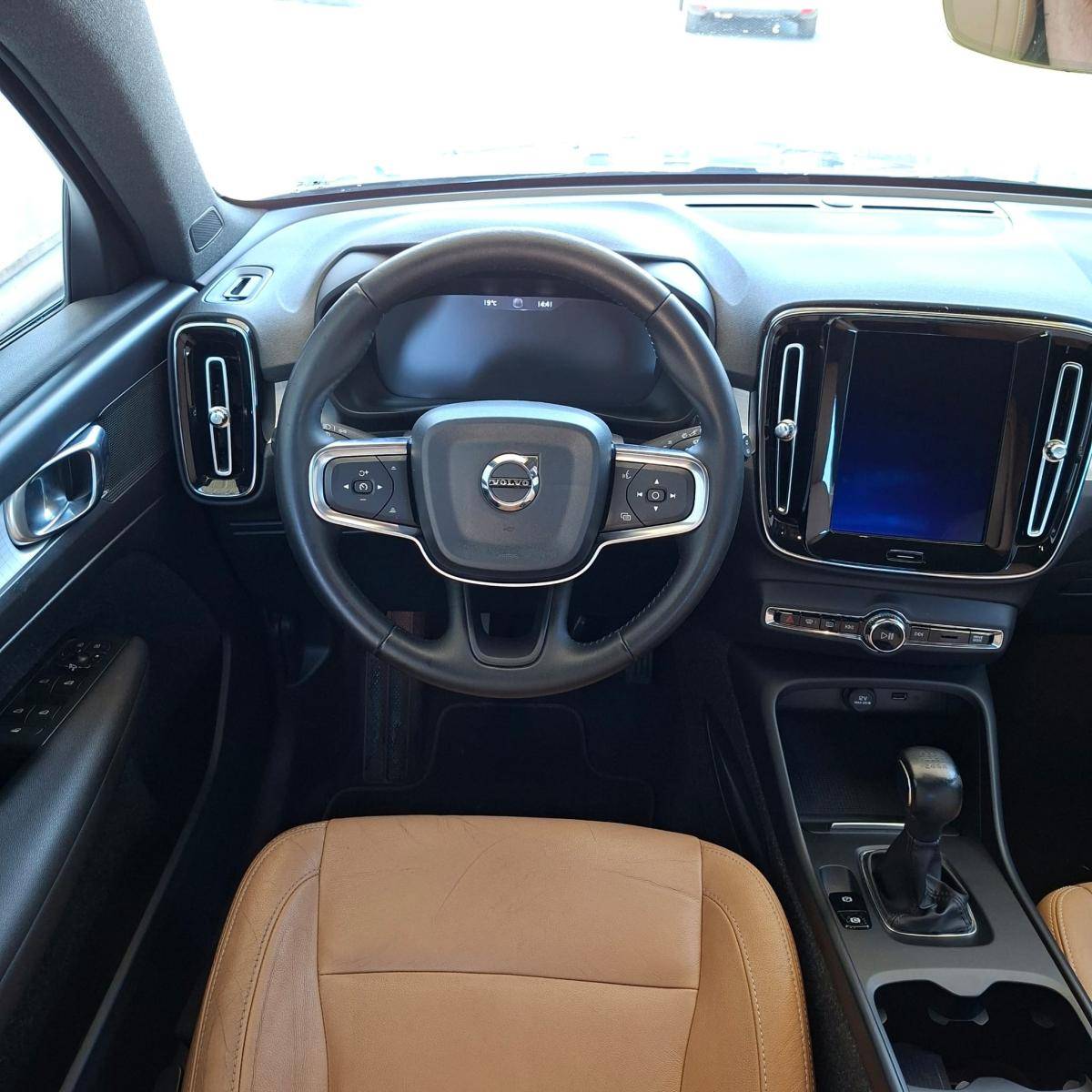 volvo-xc40-2019-gasolina-1477cc