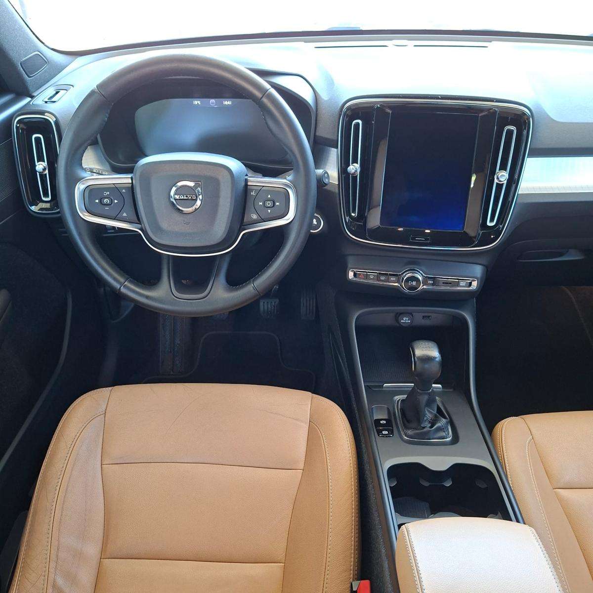 volvo-xc40-2019-gasolina-1477cc
