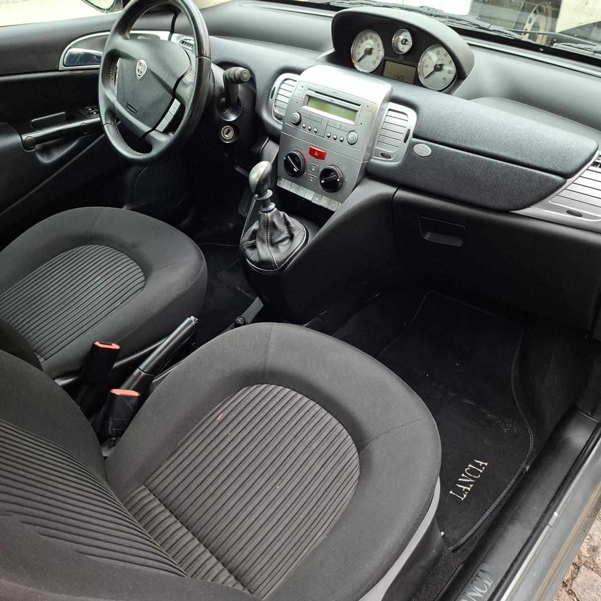 lancia-ypsilon-2010-gasolina-1242cc