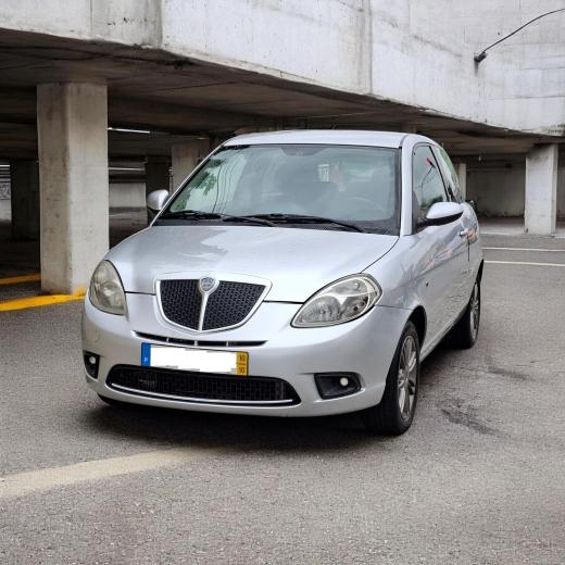 lancia-ypsilon-2010-gasolina-1242cc