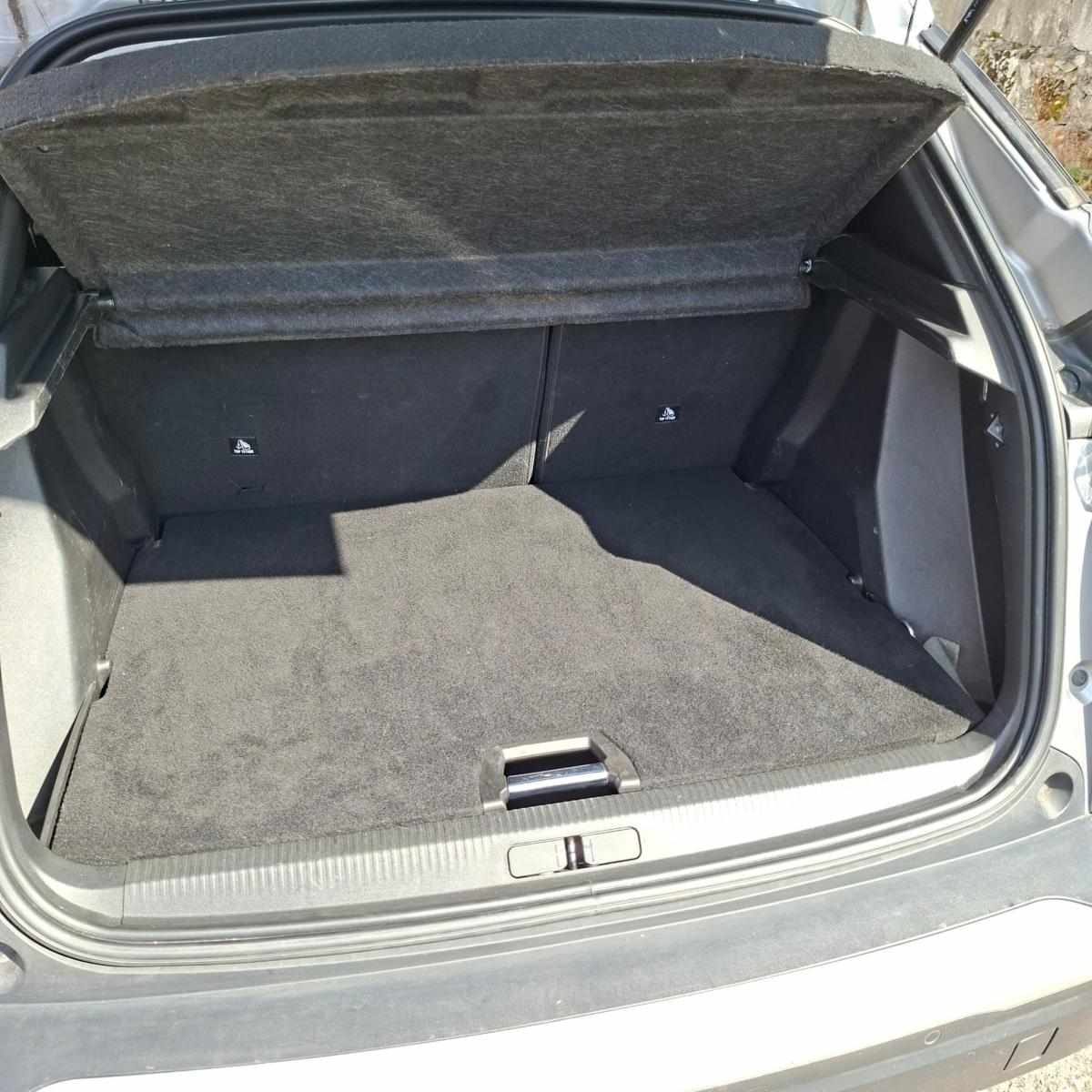 peugeot-2008-2021-diesel-1499cc