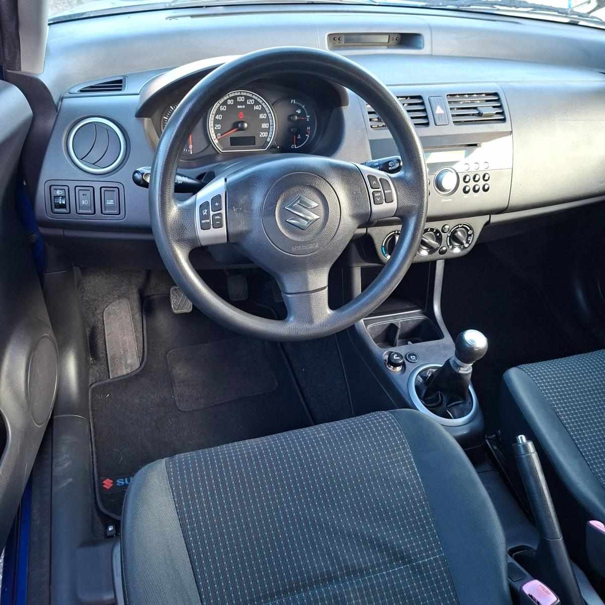 suzuki-swift-2005-gpl-1328cc