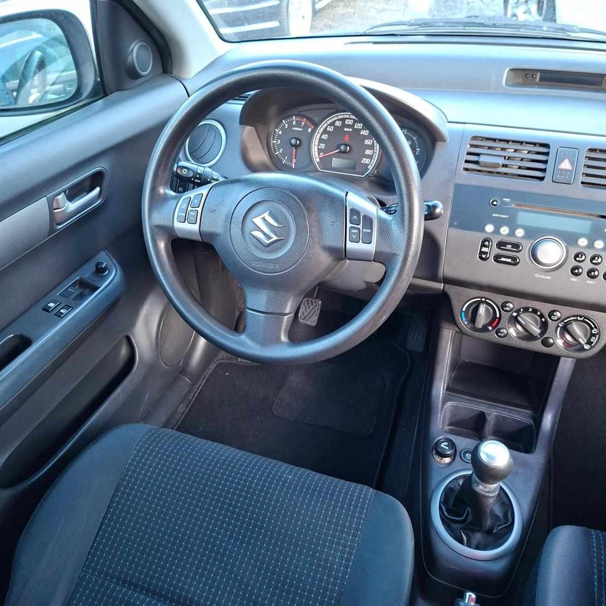 suzuki-swift-2005-gpl-1328cc