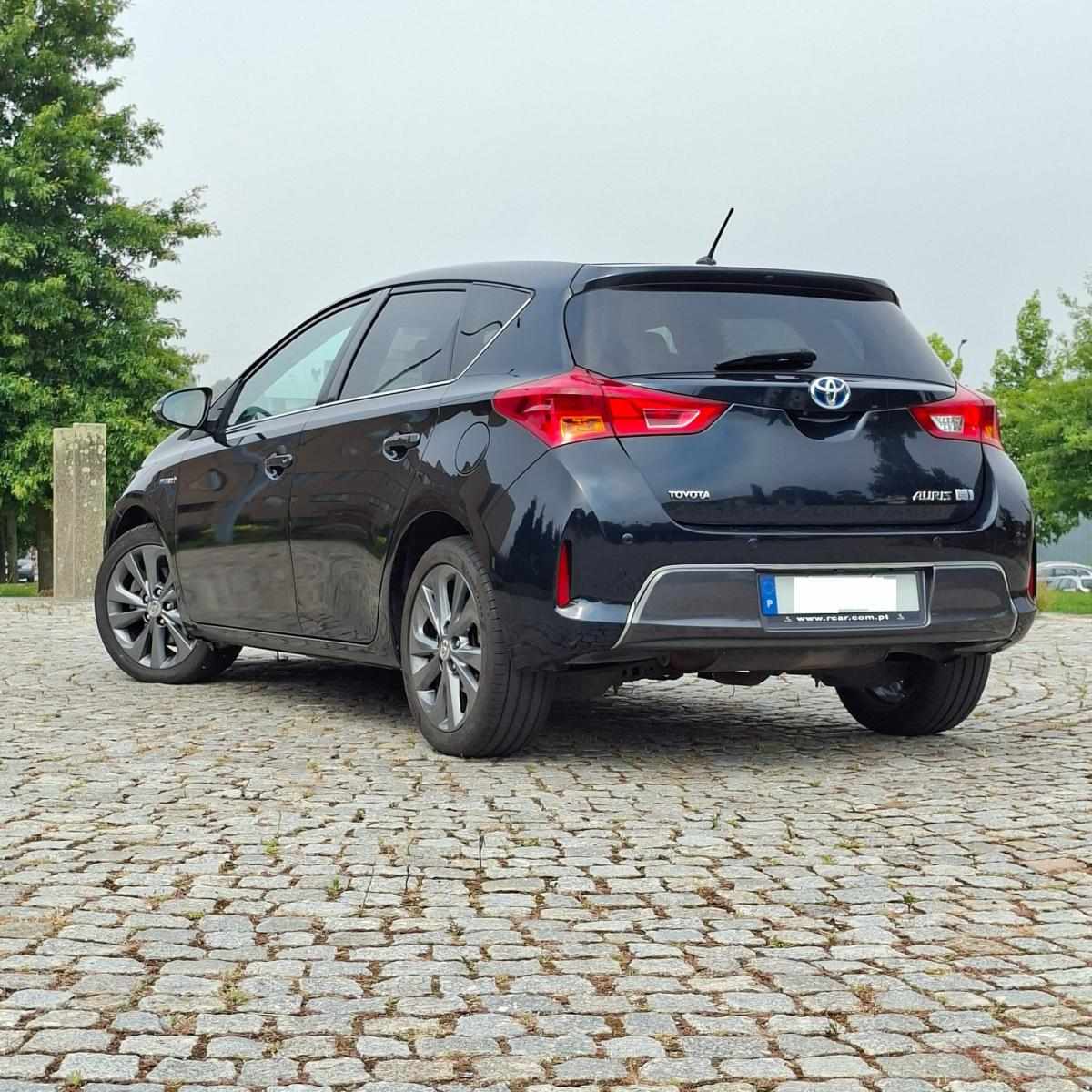 toyota-auris-2014-hibrido-a-gasolina-1798cc
