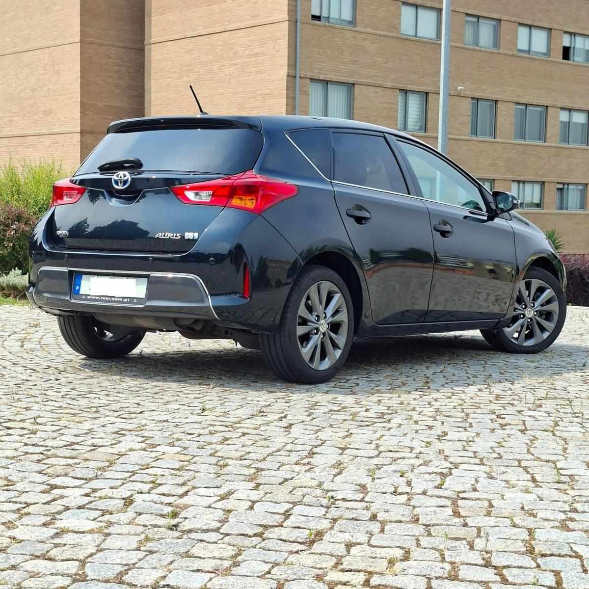 toyota-auris-2014-hibrido-a-gasolina-1798cc