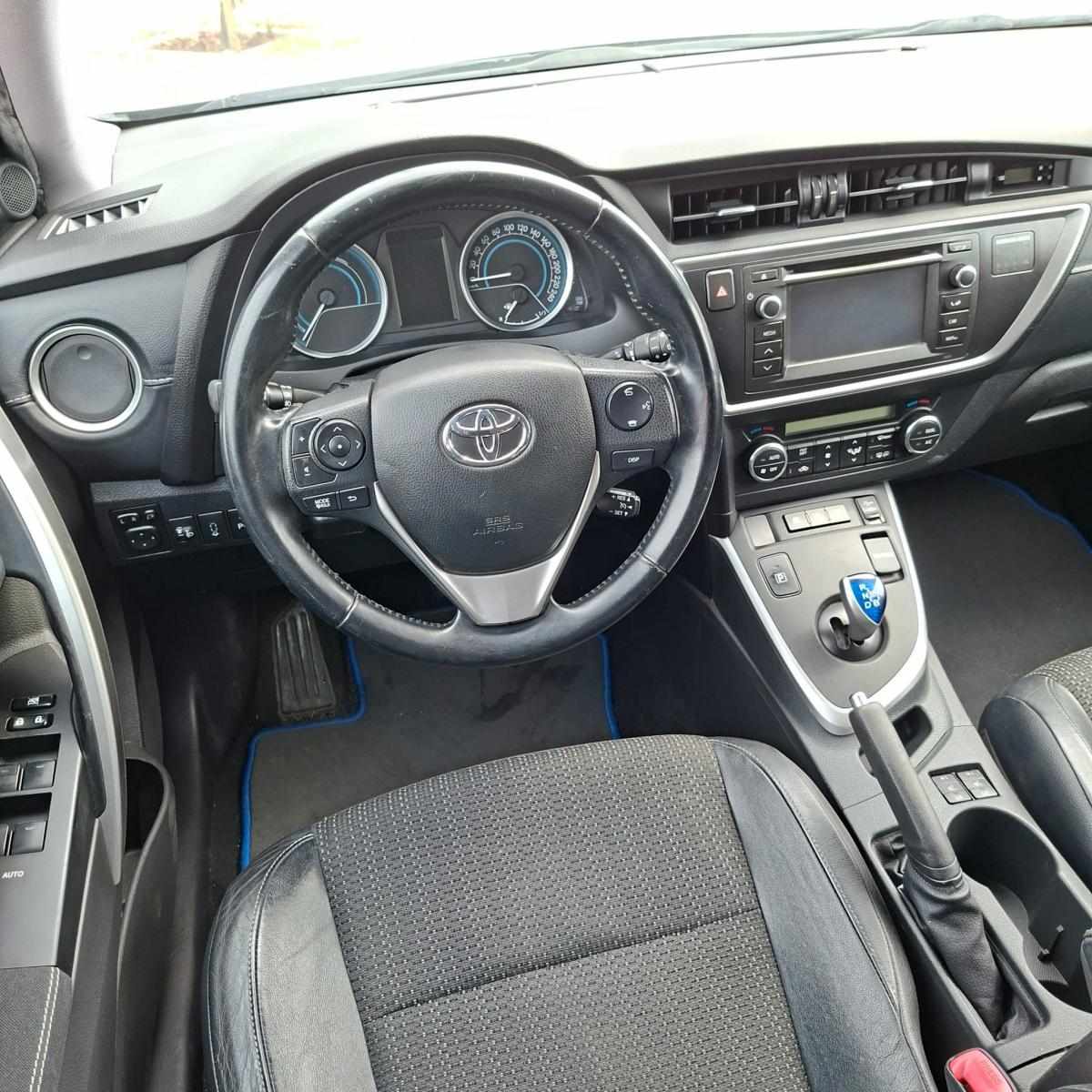 toyota-auris-2014-hibrido-a-gasolina-1798cc