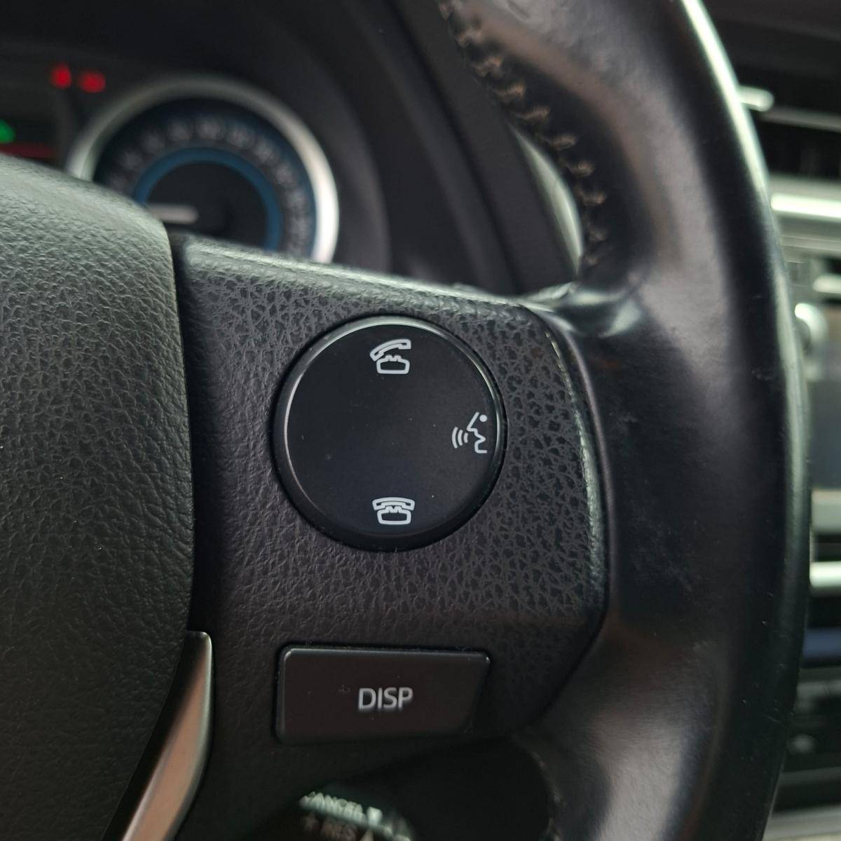 toyota-auris-2014-hibrido-a-gasolina-1798cc