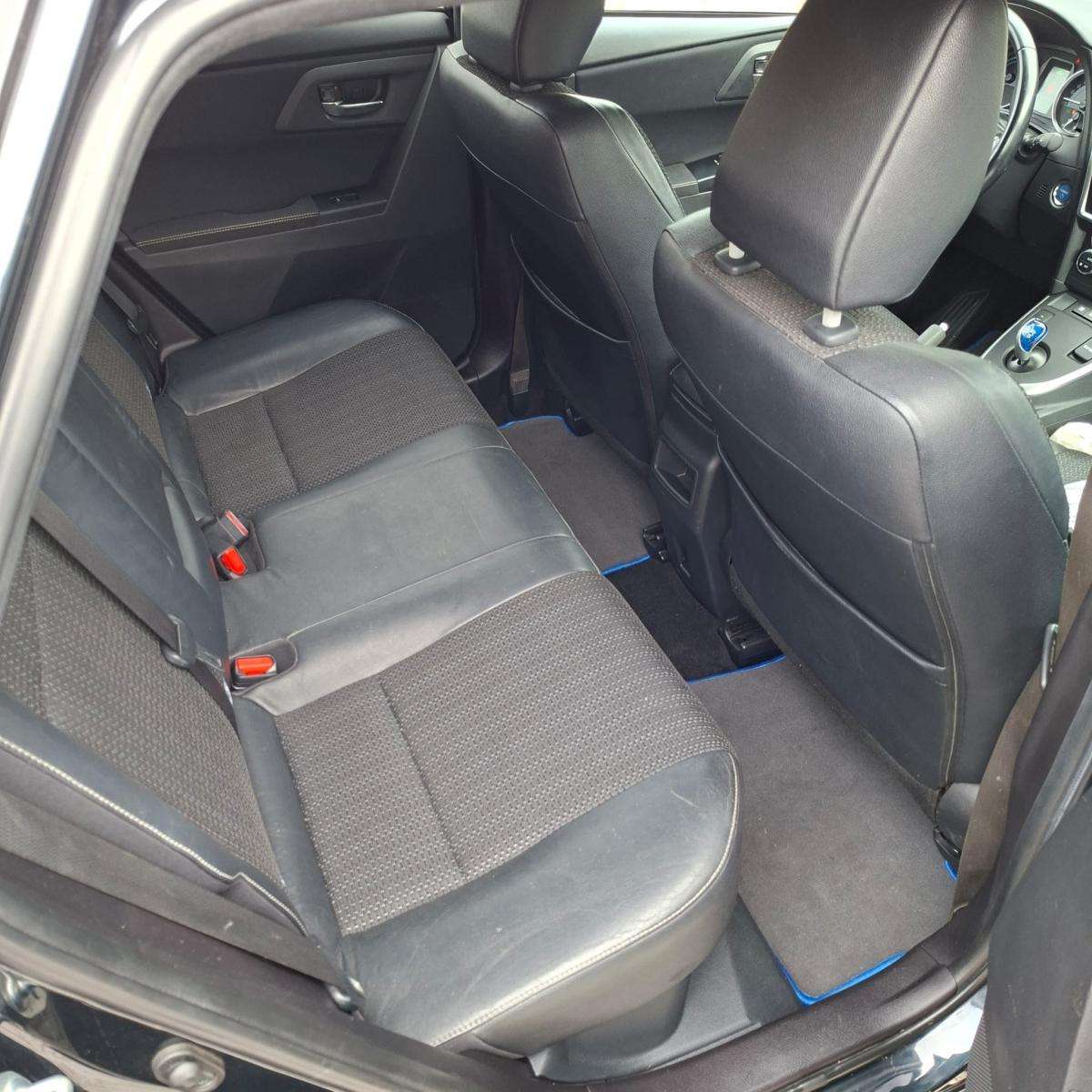 toyota-auris-2014-hibrido-a-gasolina-1798cc