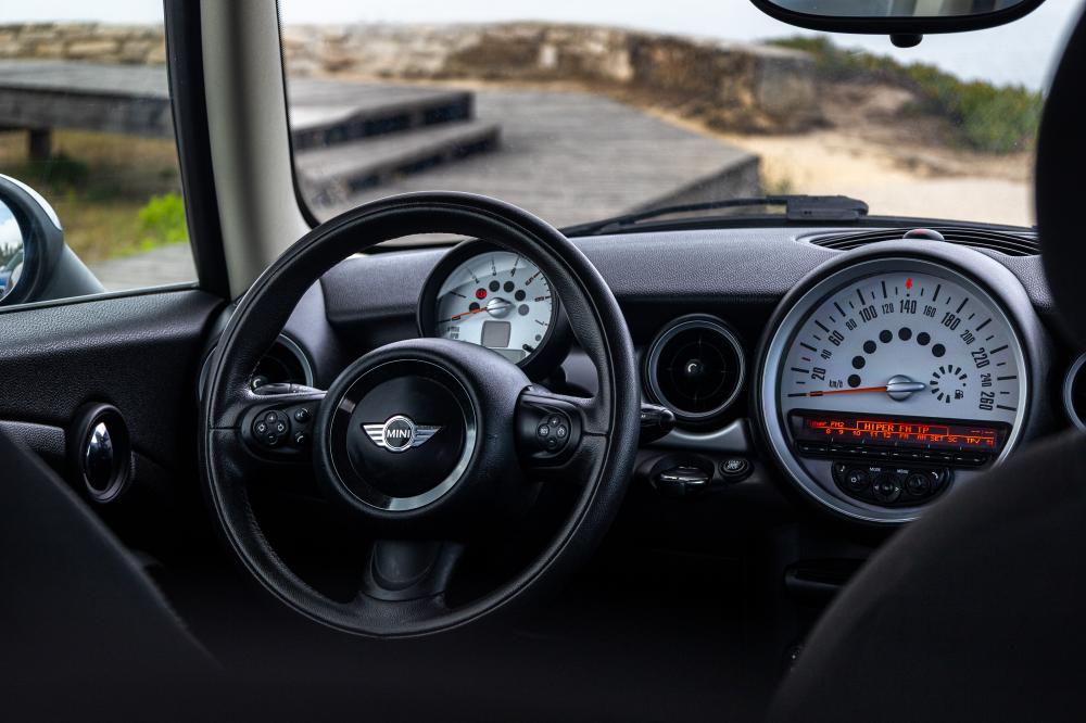mini-hatch-2013-diesel-1598cc