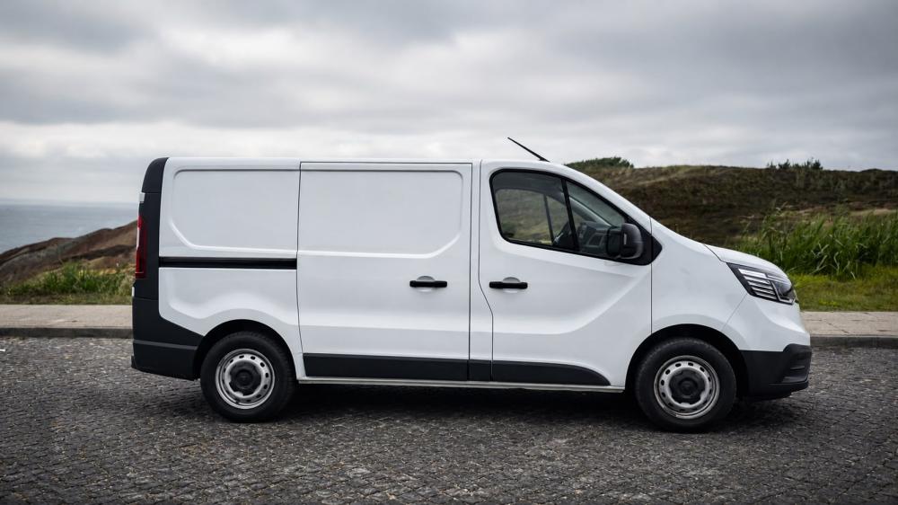 renault-trafic-2023-diesel-0cc