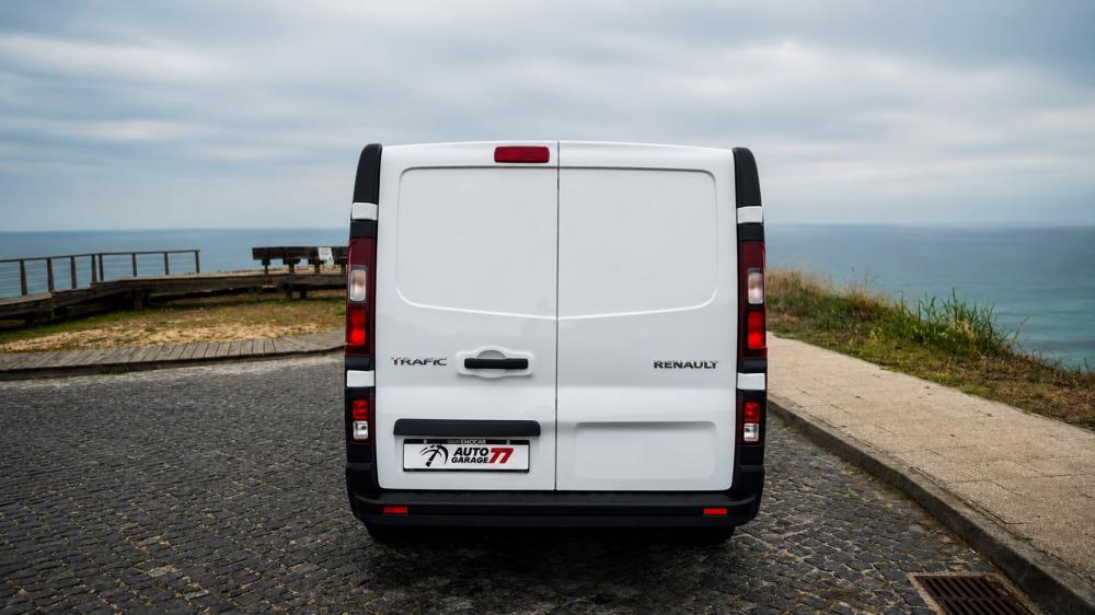 renault-trafic-2023-diesel-0cc