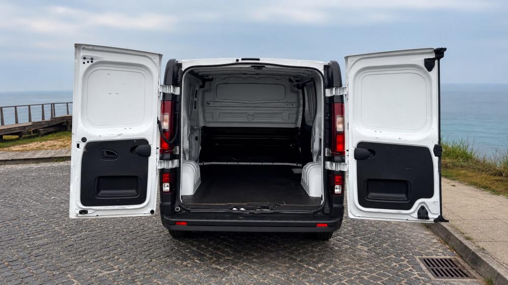 renault-trafic-2023-diesel-0cc