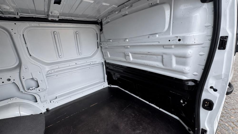 renault-trafic-2023-diesel-0cc