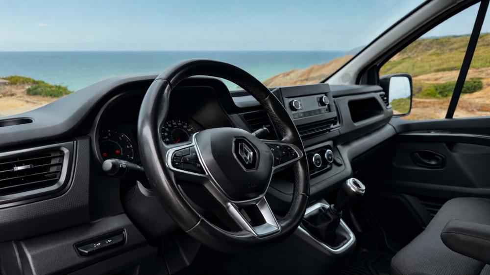 renault-trafic-2023-diesel-0cc