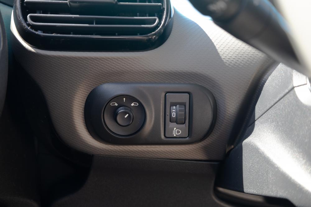 citroen-c4-cactus-2016-diesel-1560cc