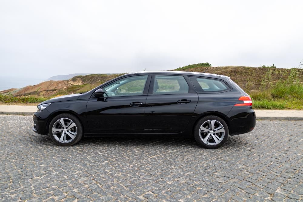 peugeot-308-sw-2018-diesel-1499cc