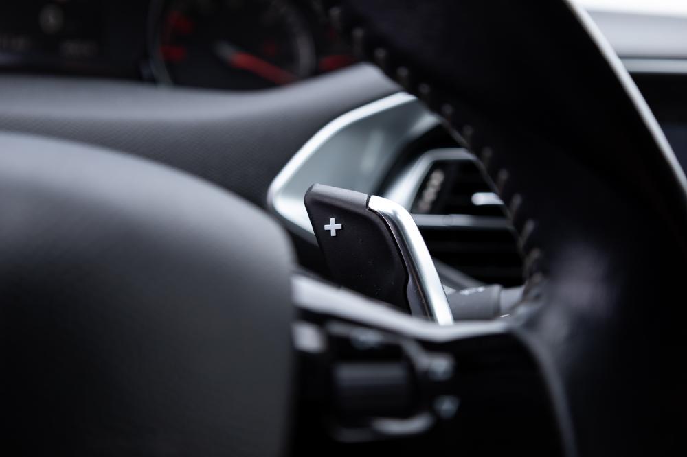 peugeot-308-sw-2018-diesel-1499cc