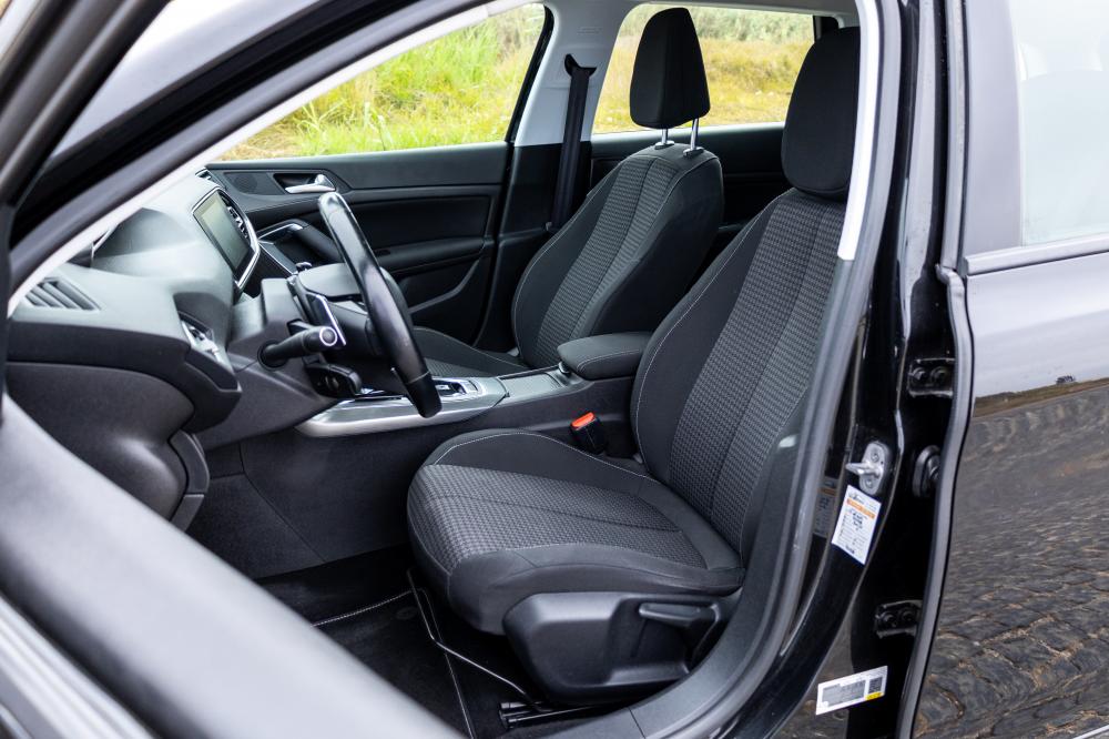 peugeot-308-sw-2018-diesel-1499cc