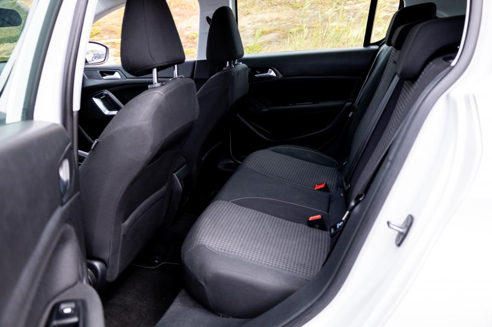 peugeot-308-2019-diesel-1499cc