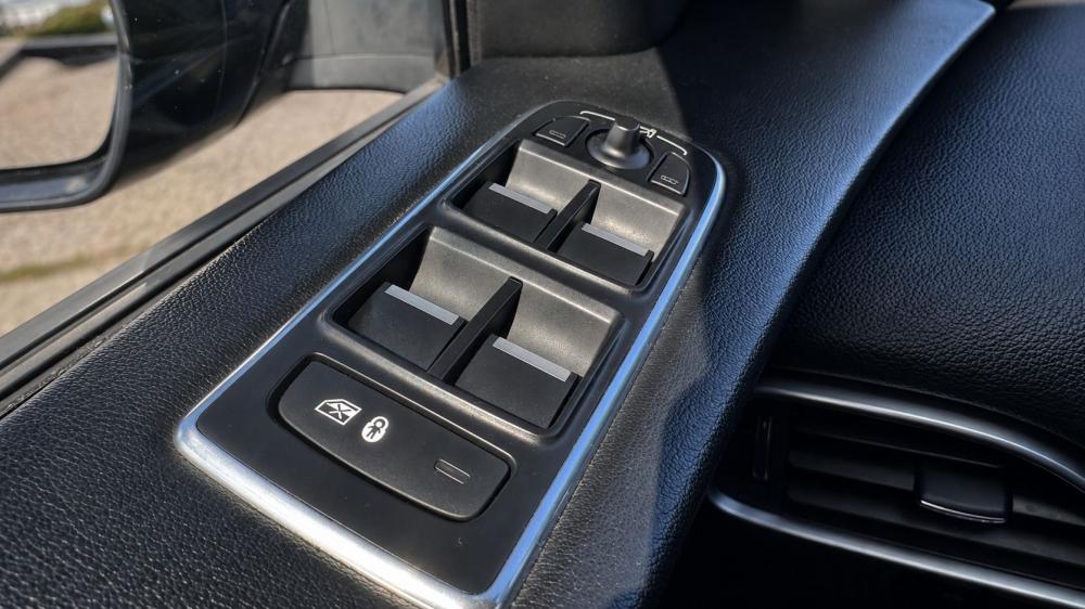 jaguar-f-pace-2016-diesel-1999cc