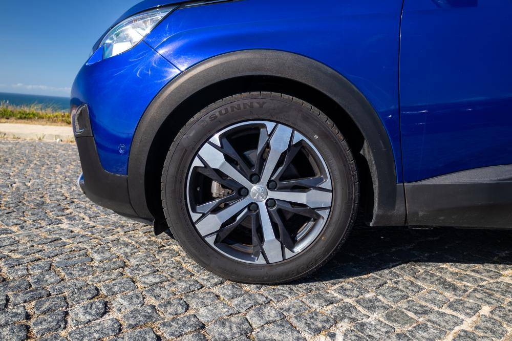 peugeot-3008-2019-diesel-1499cc
