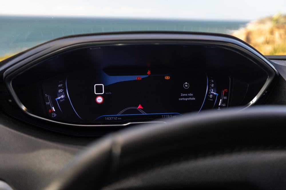 peugeot-3008-2019-diesel-1499cc