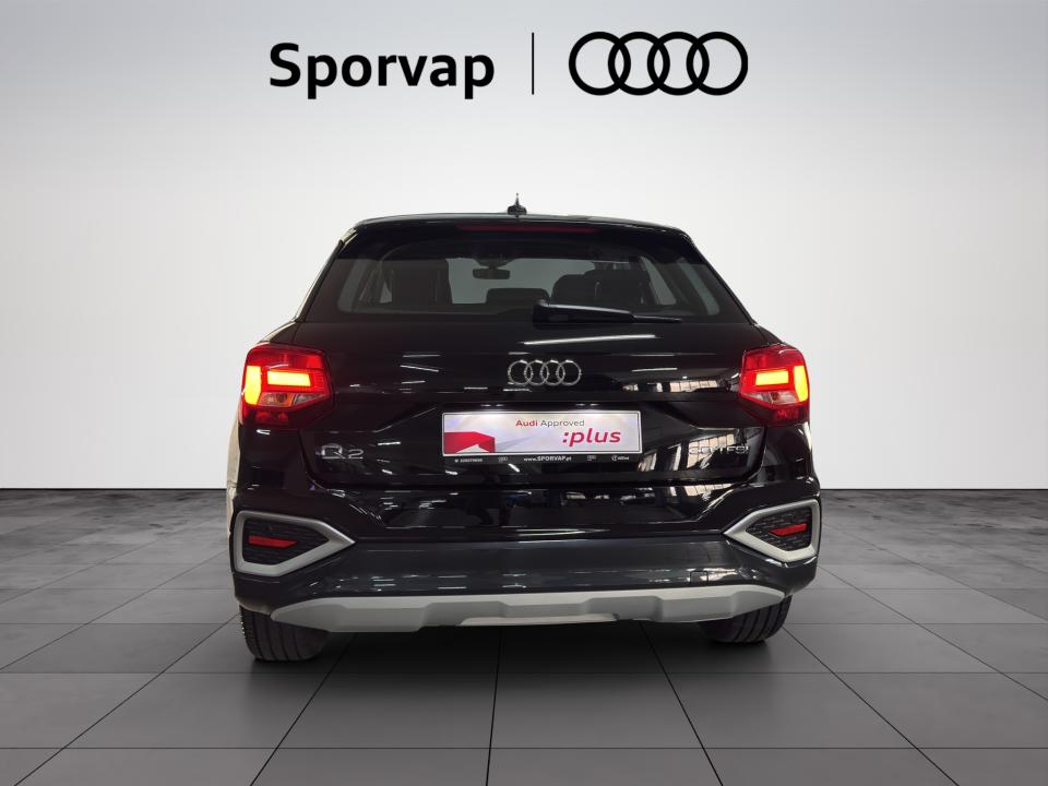 audi-q2-2024-gasolina-999cc