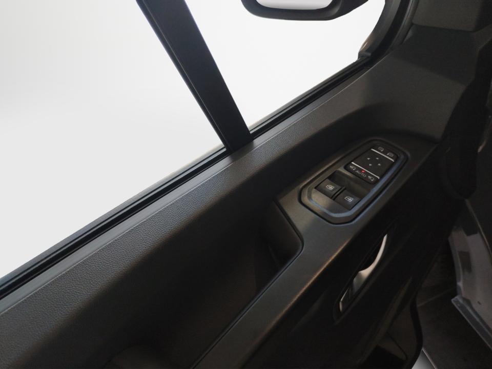 nissan-primastar-2025-diesel-1997cc