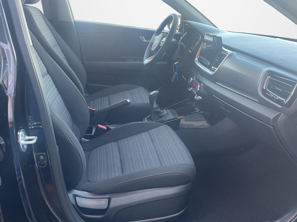 kia-stonic-2025-gasolina-998cc