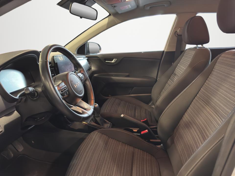 kia-stonic-2024-gasolina-998cc
