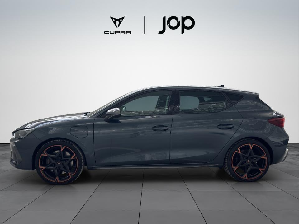 cupra-leon-2025-hibrido-1498cc
