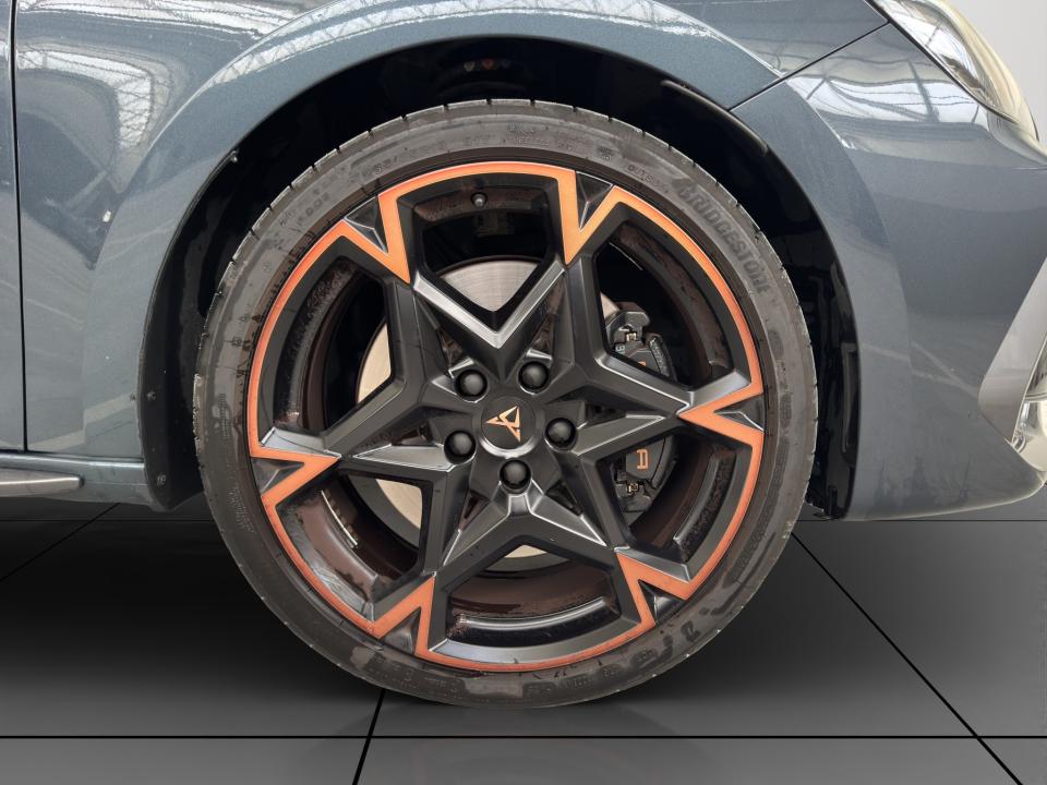 cupra-leon-2025-hibrido-1498cc