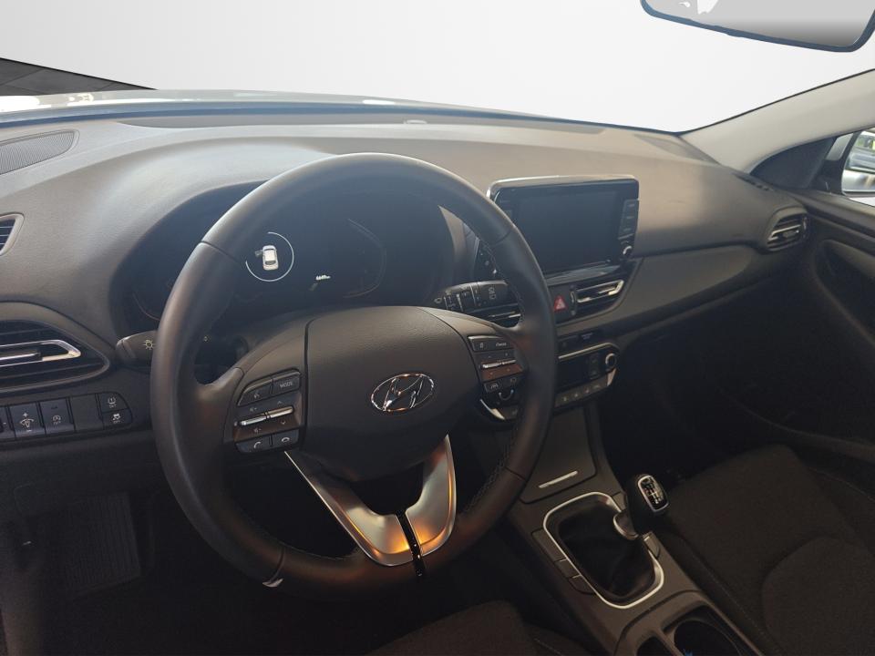 hyundai-i30-2023-gasolina-998cc