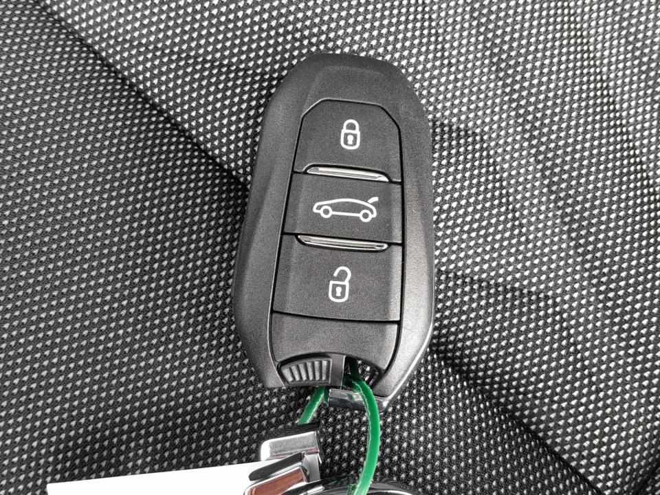 fiat-600-2026-gasolina-1199cc