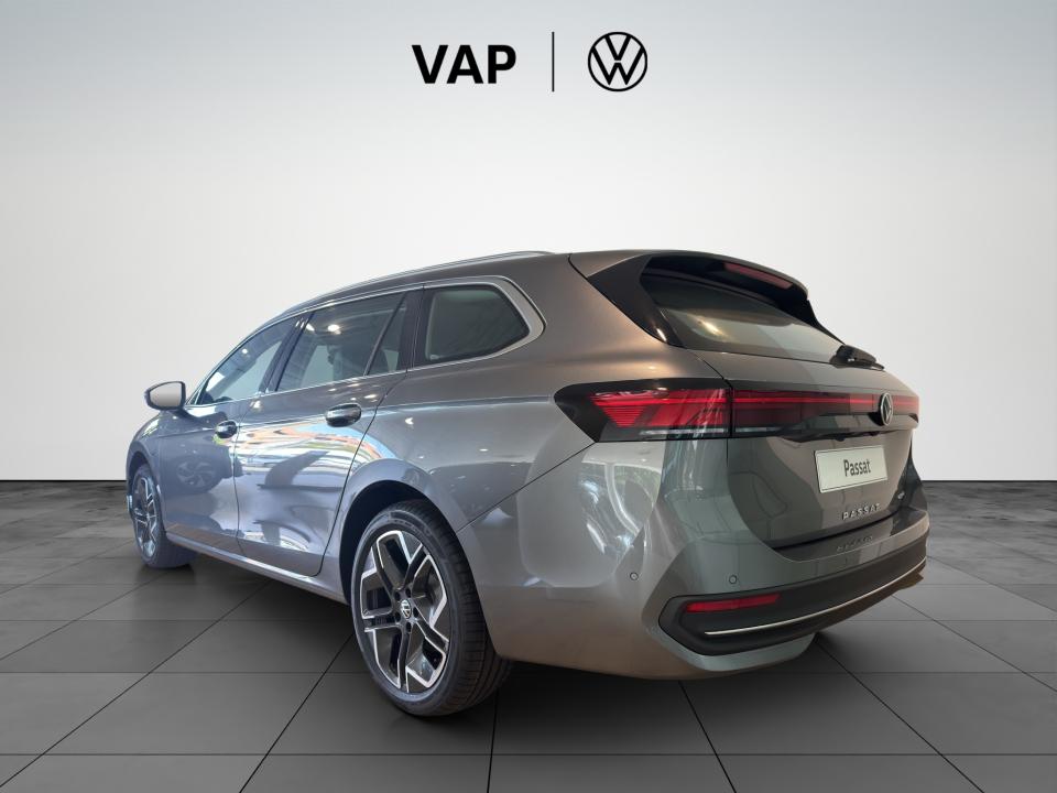 volkswagen-passat-2025-hibrido-1498cc