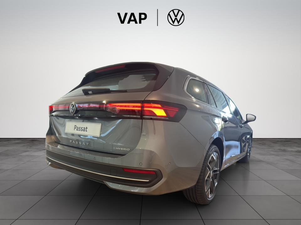 volkswagen-passat-2025-hibrido-1498cc