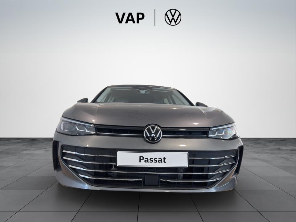 volkswagen-passat-2025-hibrido-1498cc