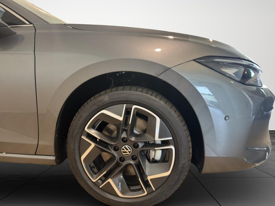 volkswagen-passat-2025-hibrido-1498cc