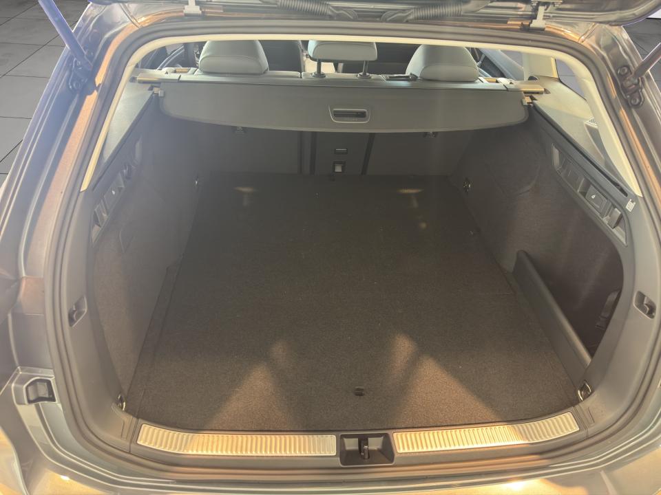 volkswagen-passat-2025-hibrido-1498cc