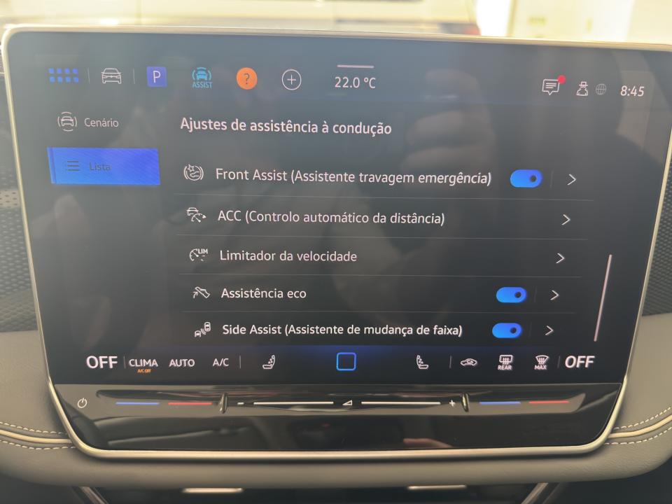 volkswagen-passat-2025-hibrido-1498cc
