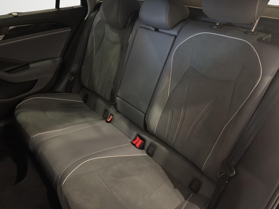 volkswagen-passat-2024-diesel-1968cc