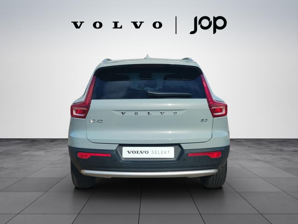 volvo-xc40-2025-gasolina-1969cc