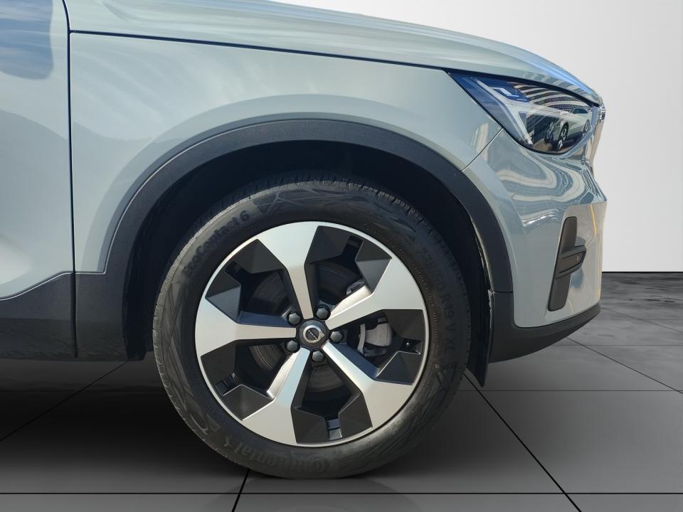 volvo-xc40-2025-gasolina-1969cc